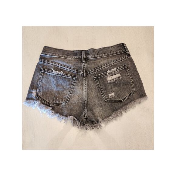 We The Free Women's Cut Off Denim Shorts SZ 25 Distressed Button Fly - Picture 2 of 8